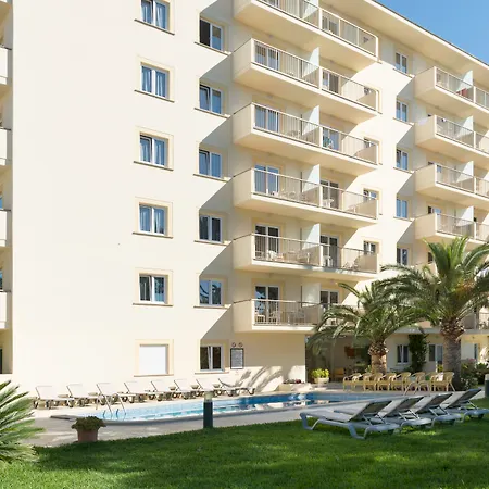 Tres Torres Apartment